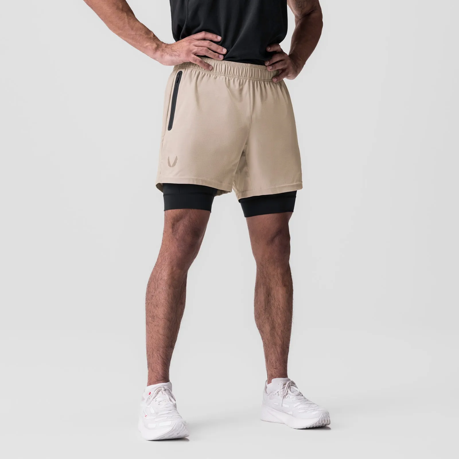 0784. Ultralite™ 6" Liner Short   - Beige/Black