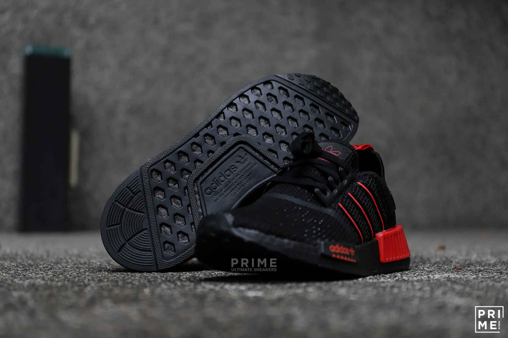 Adidas NMD R1 Core Black Red Velcro patches (GV8422)