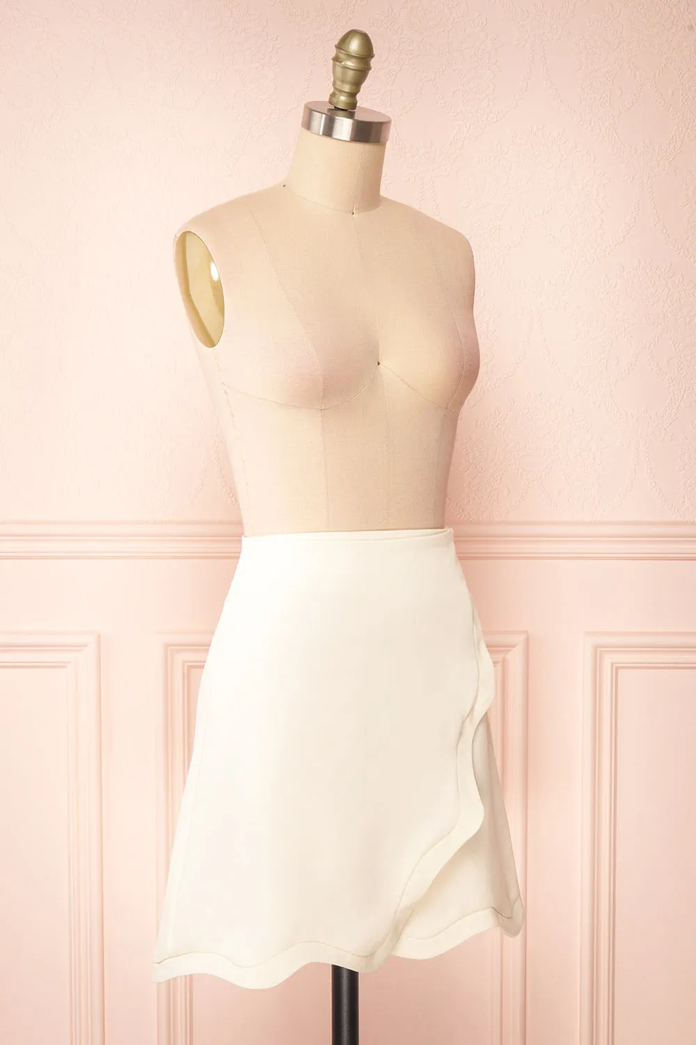 Adriana | High-Waisted Skirt w/ Scalloped Hem