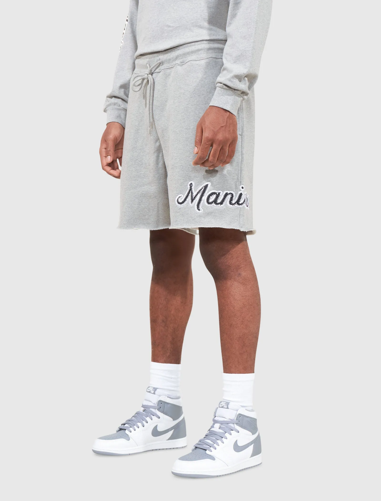 AMM CURSIVE SWEATSHORT