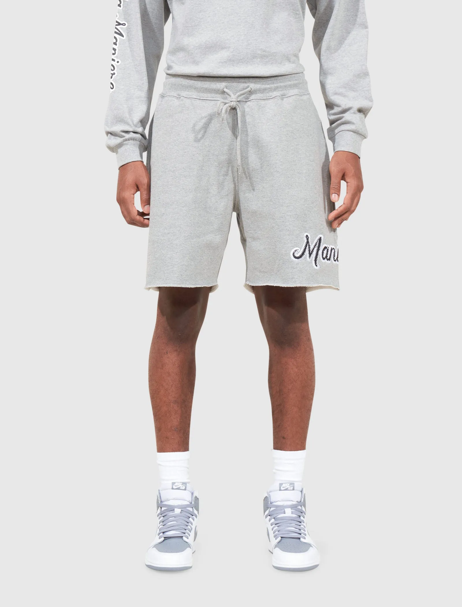 AMM CURSIVE SWEATSHORT