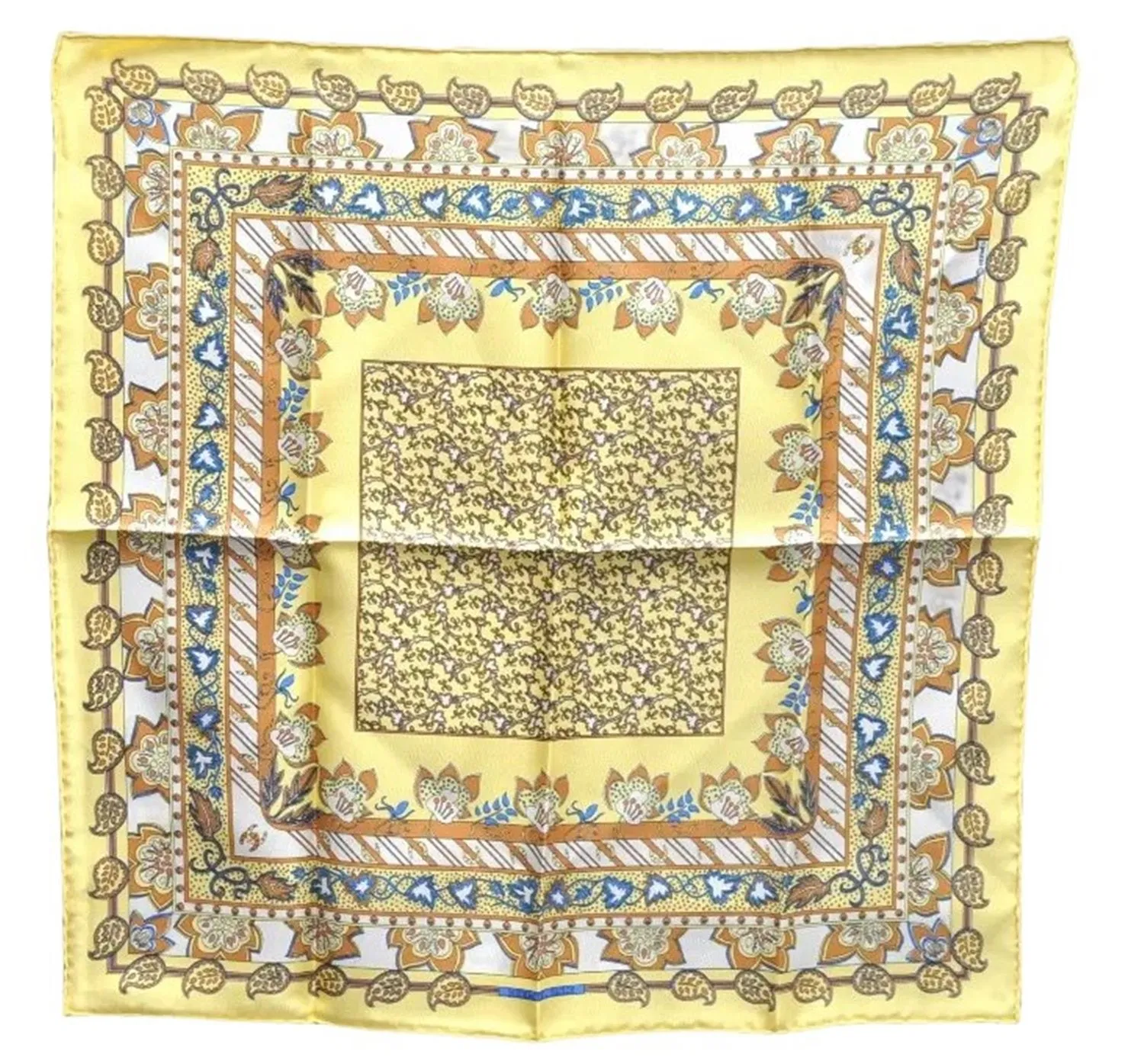 Auth HERMES Petit Carre 40 Scarf Handkerchief "Chasse en INDE" Silk Yellow 7622D