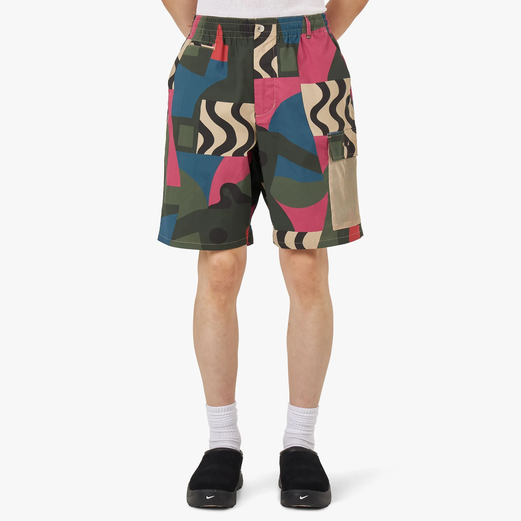 by Parra Distorted Camo Shorts / Pink