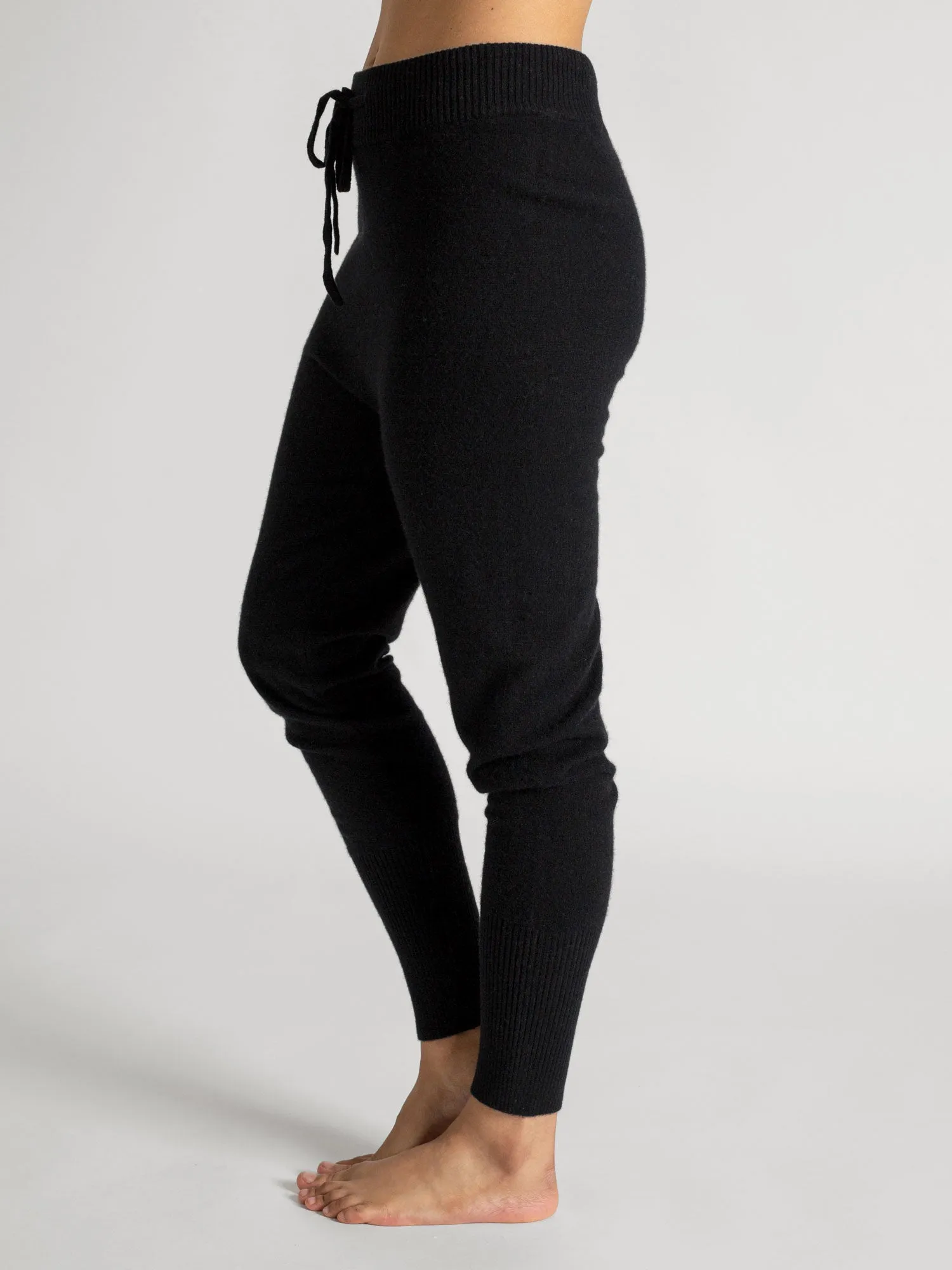 Cashmere "Chill pants" - black