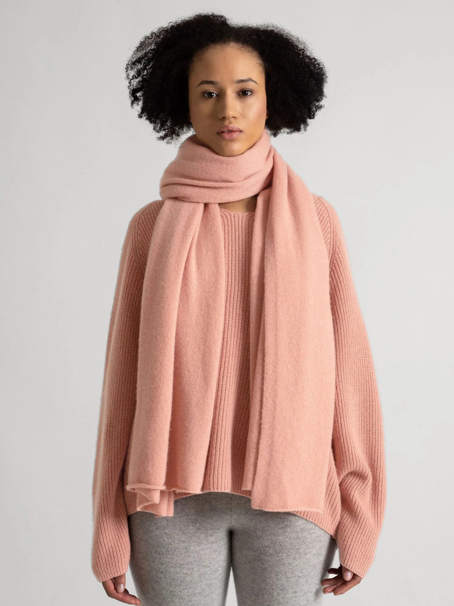 Cashmere scarf "Signature" - peachy pink