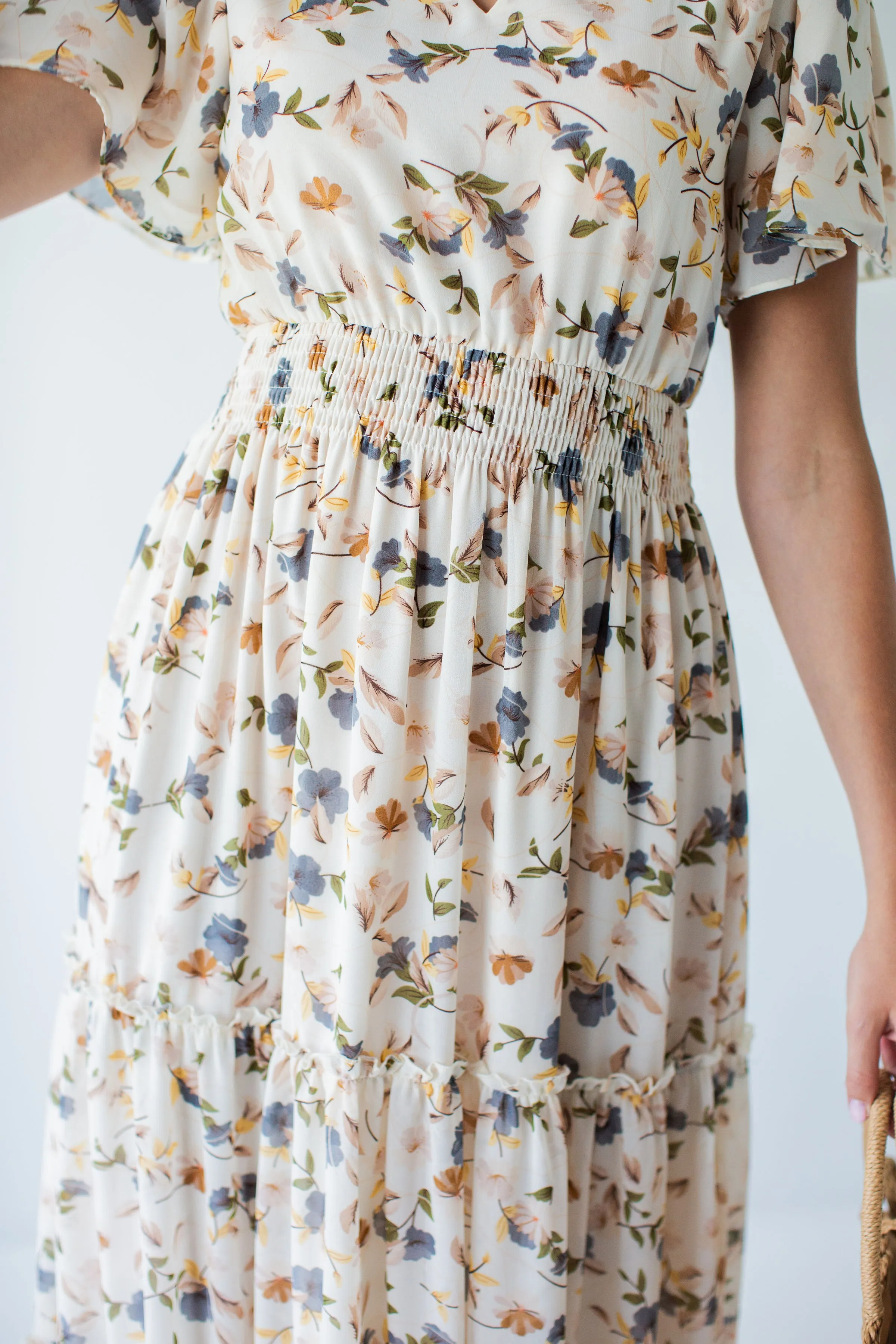 'Elizabeth' Floral Print Maxi Dress in Vanilla