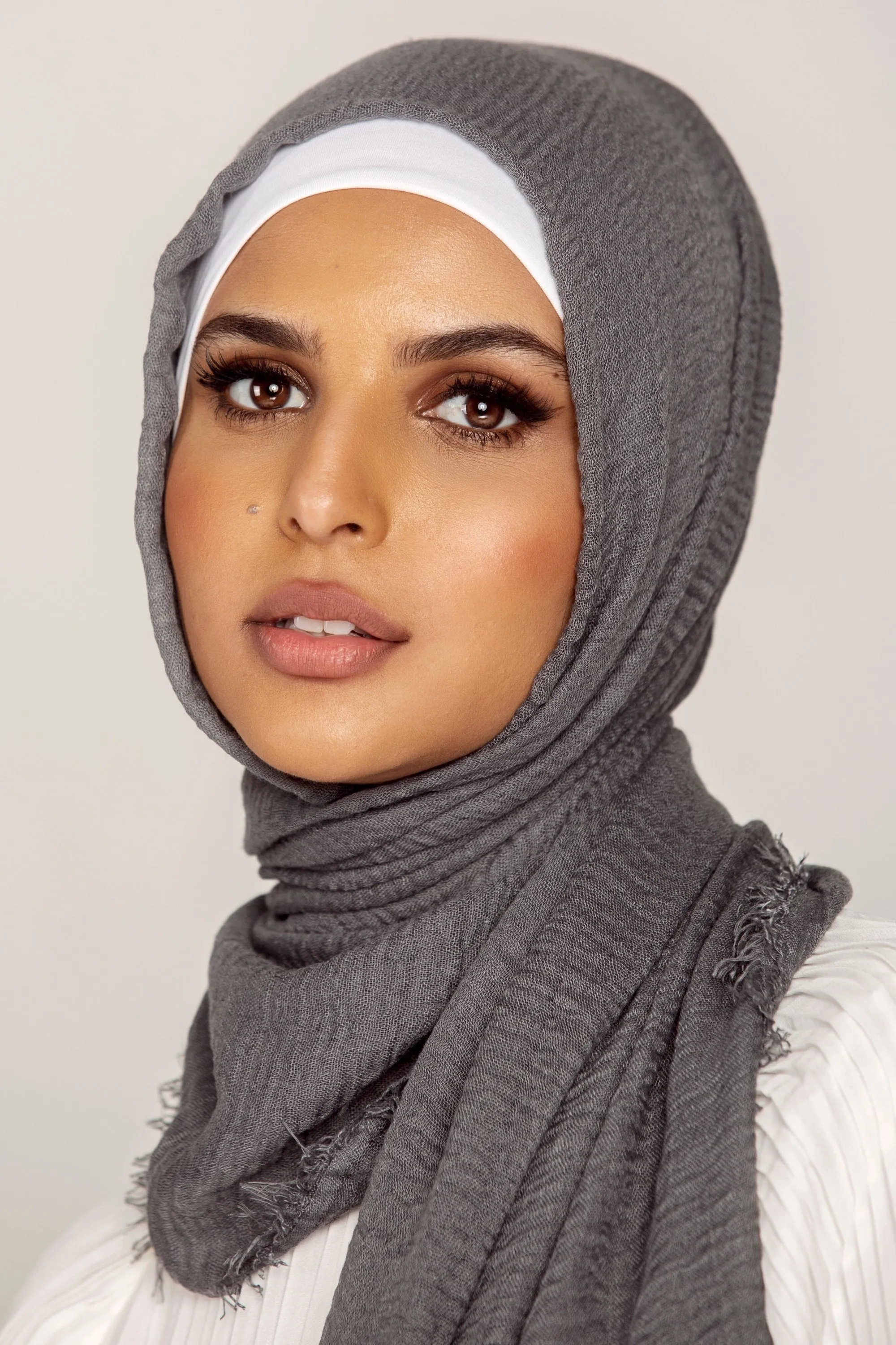 Everyday Crinkle Hijab - Charcoal