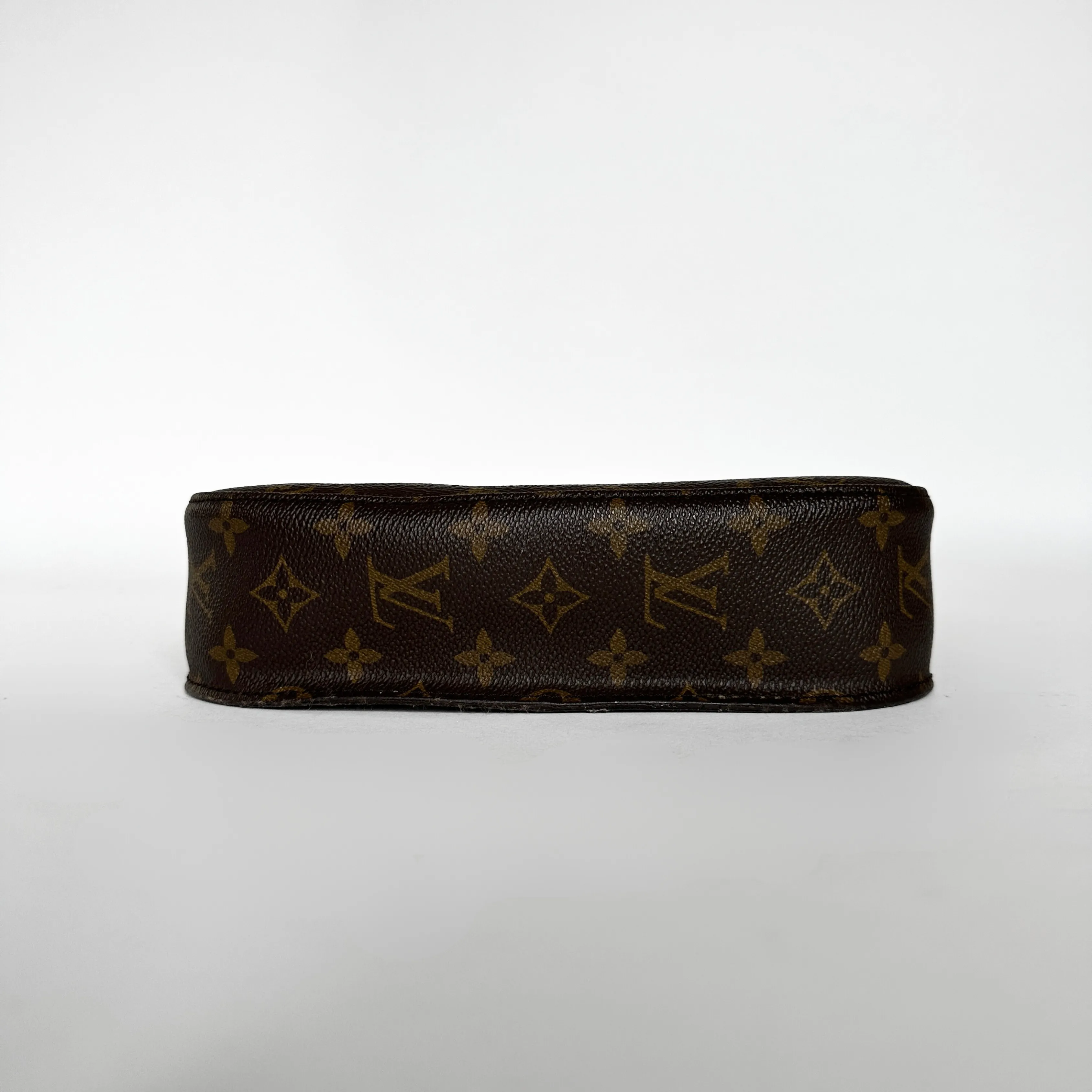 Louis Vuitton Saint Cloud GM Monogram Canvas