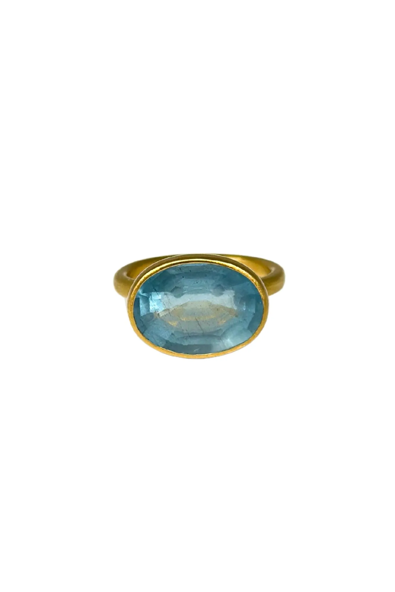 Marie Helene de Taillac 22k Yellow Gold Milky Aquamarine Princess Ring Size 6