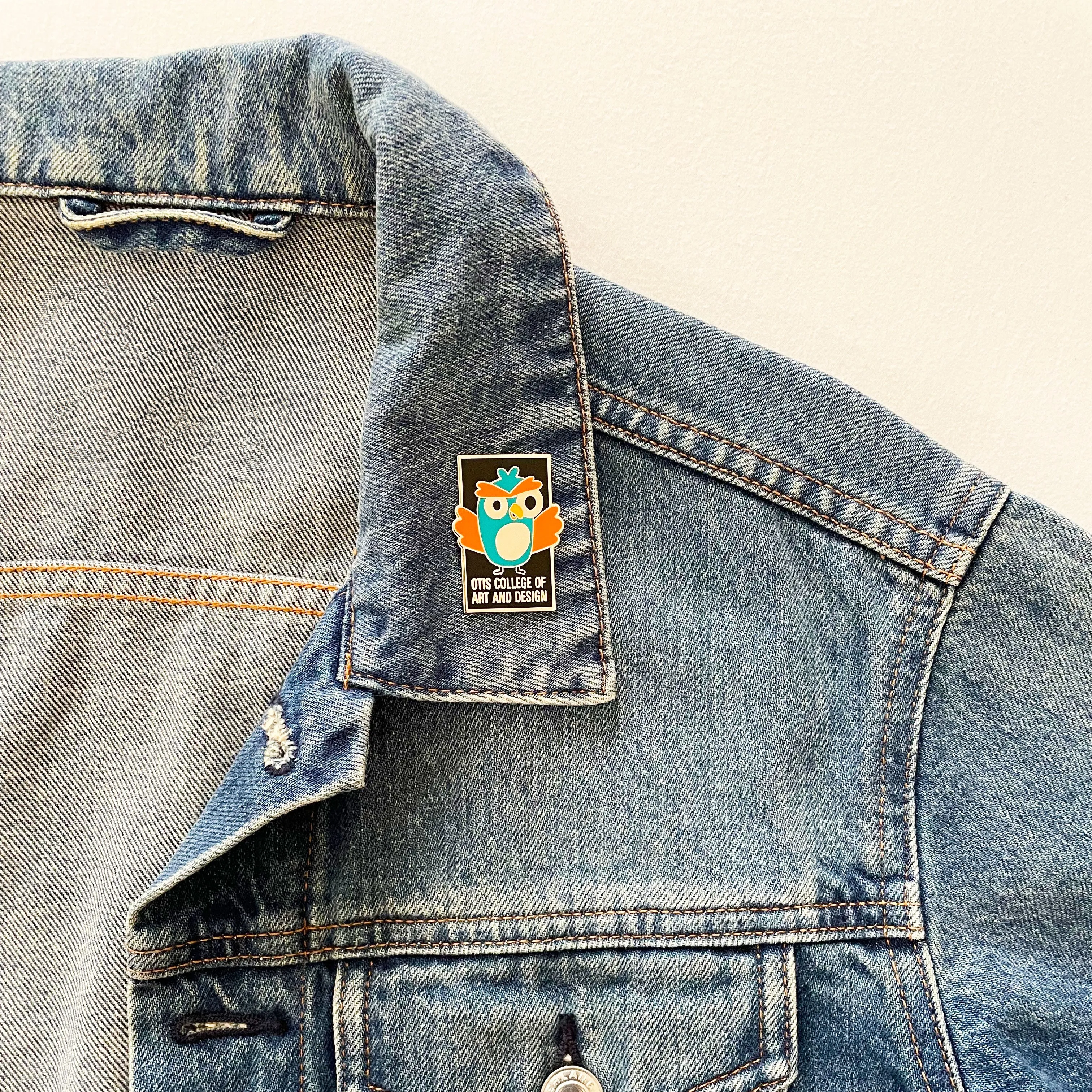 Owlbert Enamel Pin (Designed by Laura Salazar, '23)