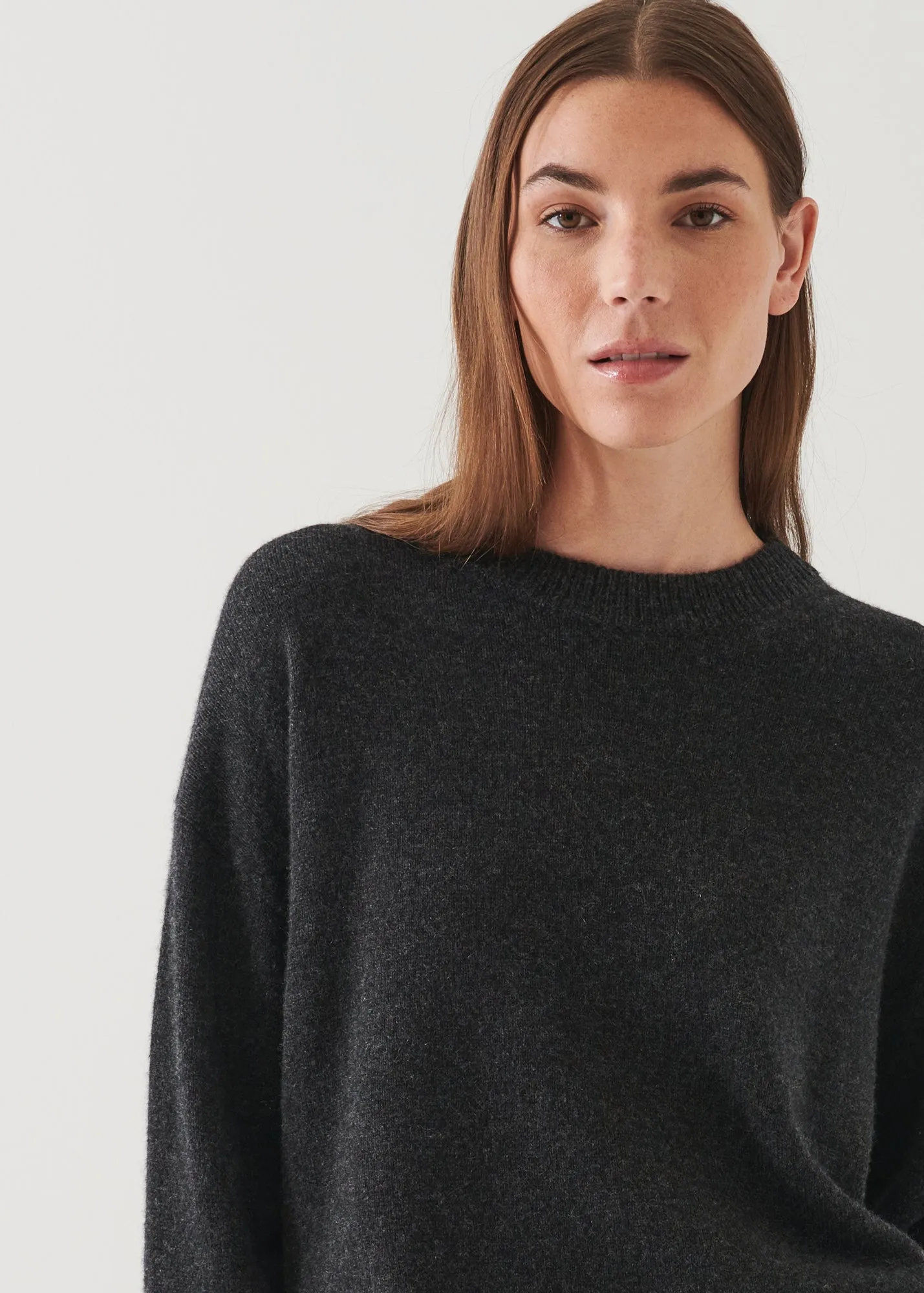 RELAXED CASHMERE CREWNECK