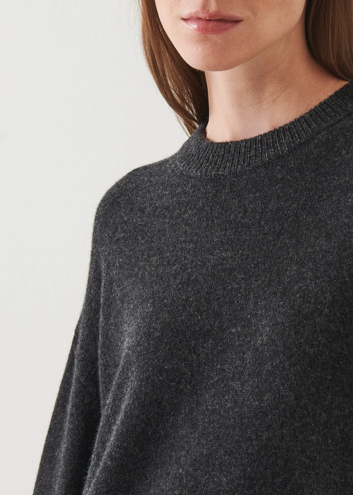 RELAXED CASHMERE CREWNECK