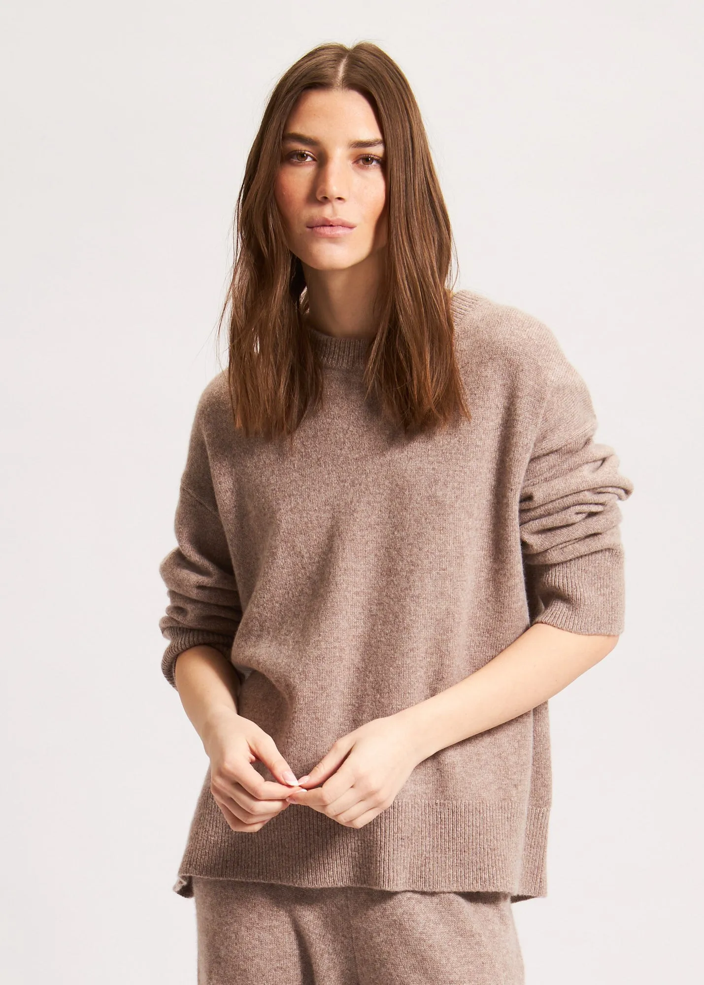 RELAXED CASHMERE CREWNECK