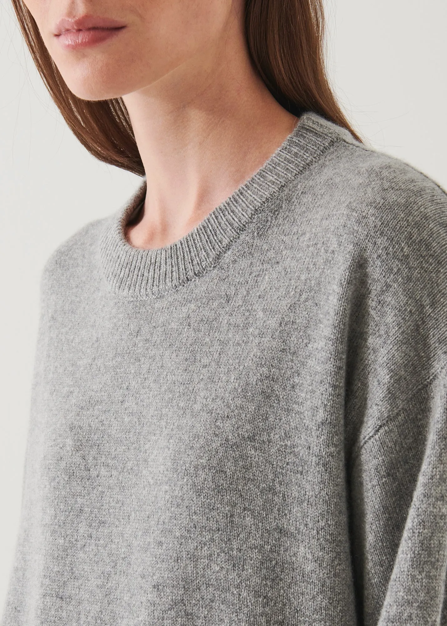 RELAXED CASHMERE CREWNECK