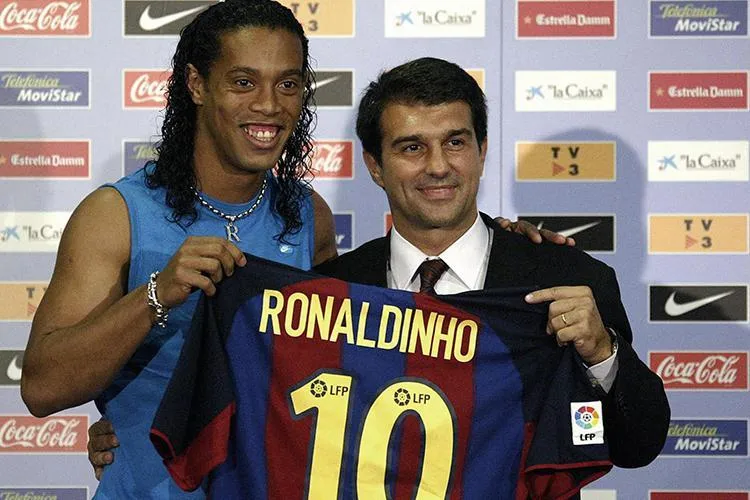 Ronaldinho Barcelona 2003 2004 DEBUT SEASON Soccer Jersey Shirt L SKU# 112586