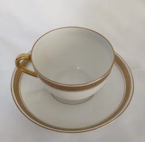 Royal Bayreuth Bavaria Saucer & Cup Gold Encrusted Circles & Dots