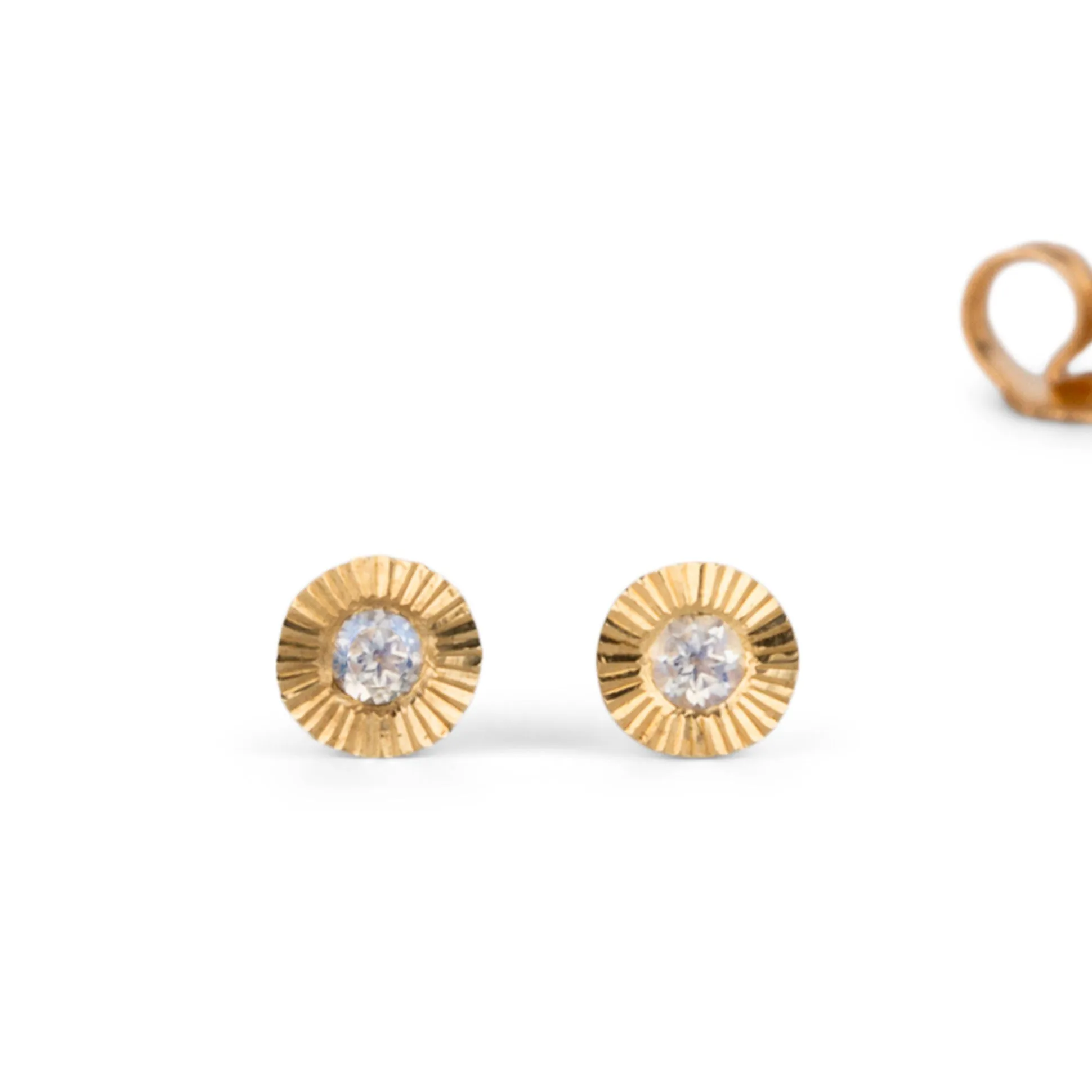 Small Aurora Moonstone Stud Earring in Yellow Gold