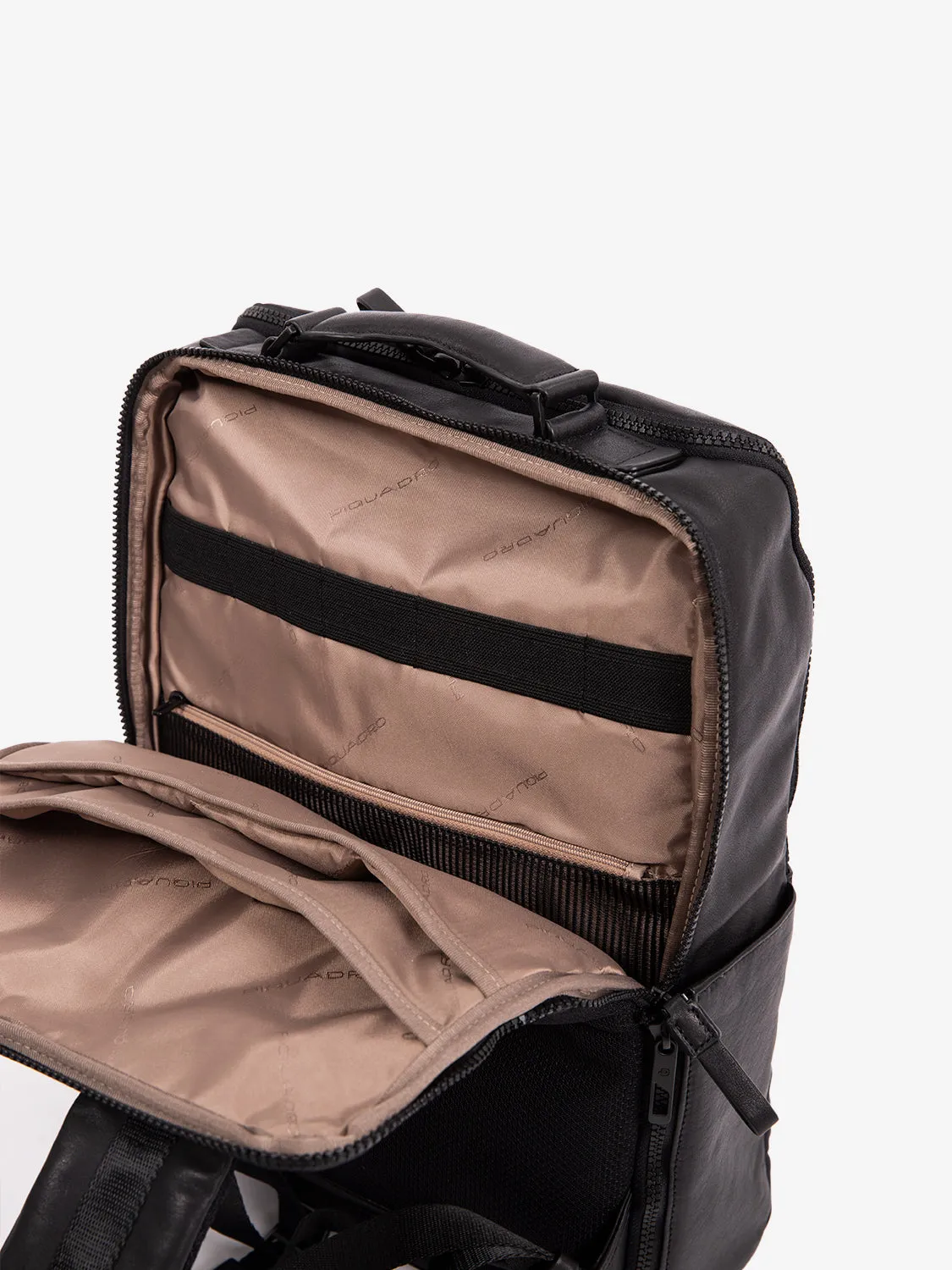 Zaino in pelle porta pc 15.6 nero